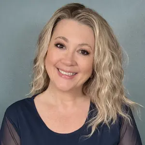 CARKIRA Tammy Cashmere Fizz Water Wave 13x4 Lace Front Wig Medium Cap Heat Friendly Natural Looking Synthetic Hair