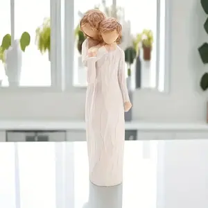 Mother and Daughter Hugging Each Other Sculpture, 1/3 Counts Resin Collectible Figurine for Home Desktop Decor