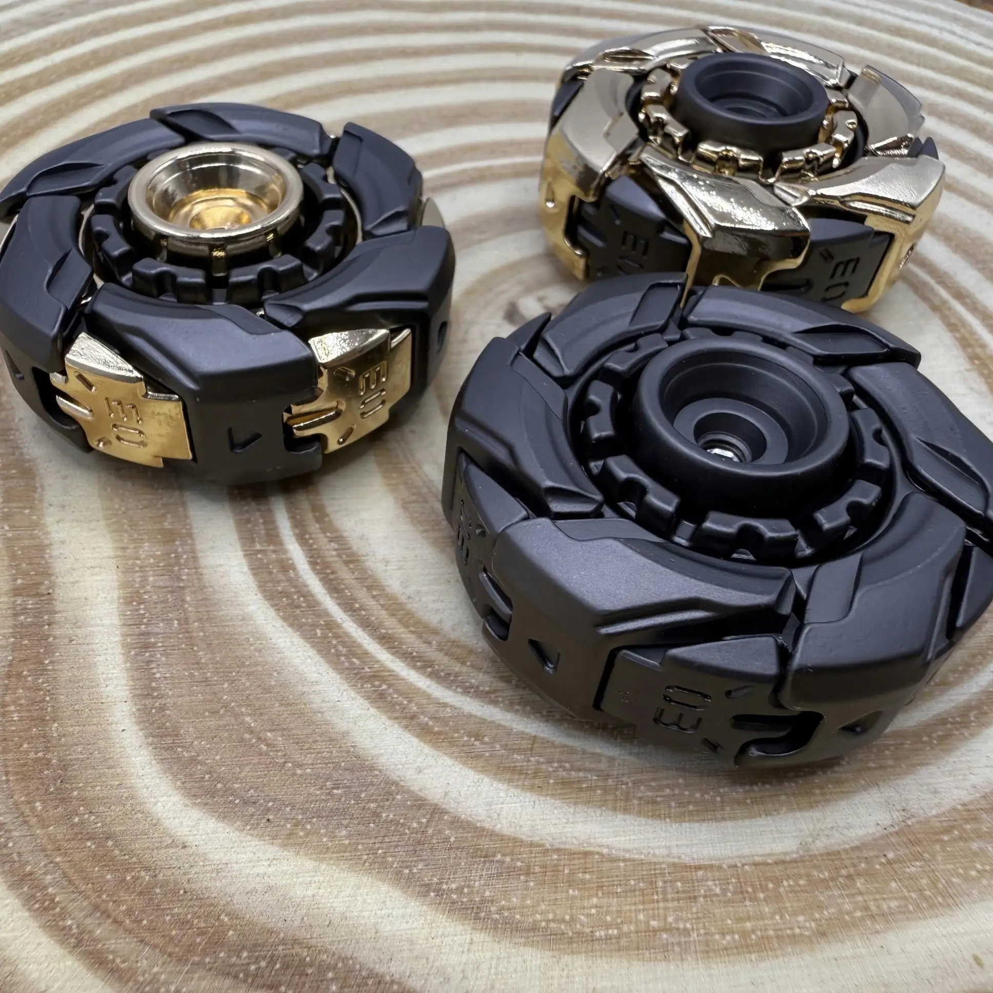 Fidget Spinner Toy, 1 Piece Metallic Design Stress Relief Toy, Open Armor Spinning Top Fidget Toys, Novelty Toys for Adults