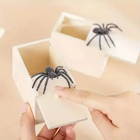 Wooden Spider Prank Box, Funny Prank Gift Set, Prank Gag Gift, Amusing, Halloween Christmas Thanksgiving Joke Toy, Surprise Wooden Box Spider, Scary Small Box Spider, Portable