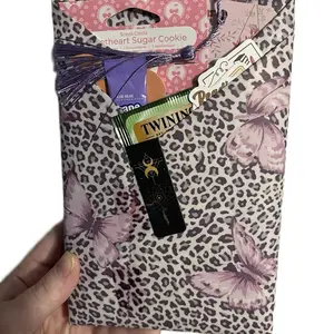 Surprise me! Completely blind-blind date with a book