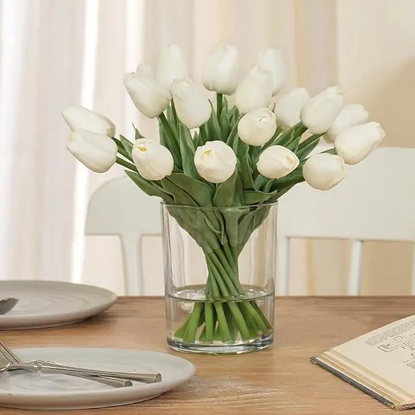 20 Pcs Real Touch White Artificial Tulip Arrangement - Glass Vase with Faux Water, Home Decor for Dining Table, Home Supplies Decorative Flowers