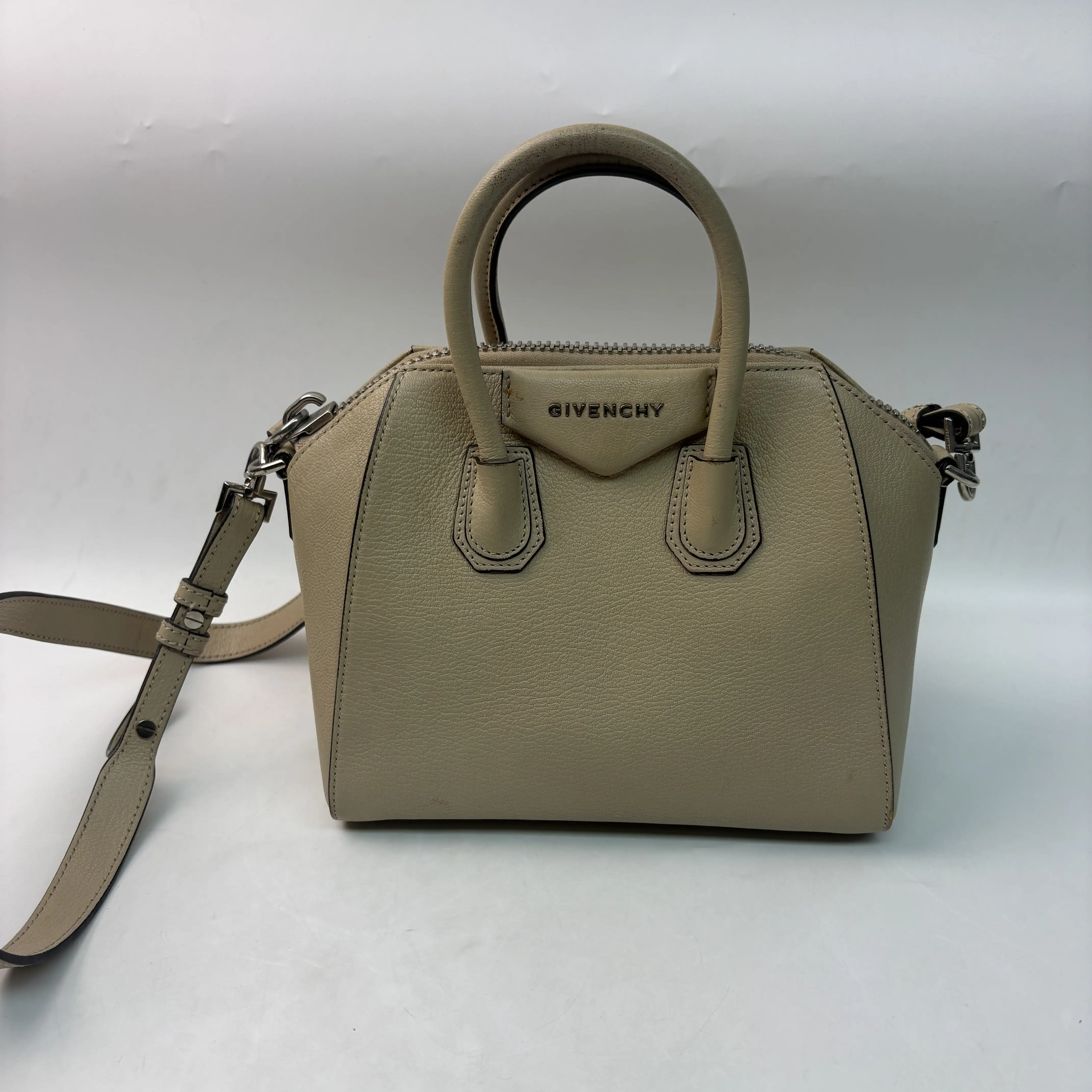 Pre-owned Calfskin Crossbody Bags Givenchy Beige Pebbled Crossbody