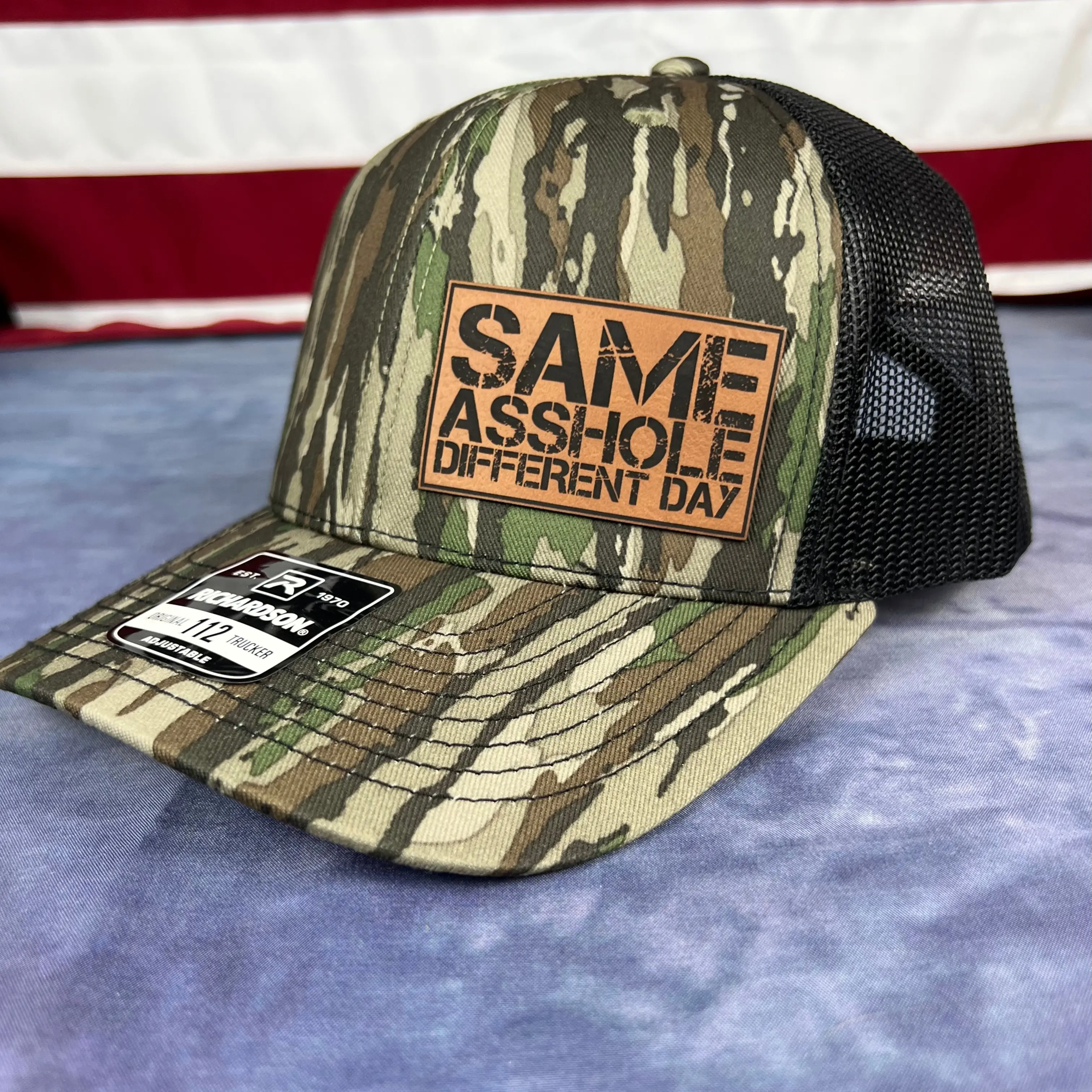 RealTree/Black