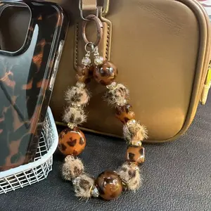 [Shui Linglong] High-value leopard print mobile phone chain fashionable and popular wrist bracelet light luxury high-end brown lanyard