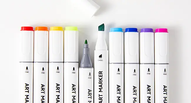 Shuttle Art 24/89/121 Colors Dual Tip Alcohol Based Art Markers, 88/120 Colors plus 1 Blender Permanent Marker with Case Perfect for Coloring Books Sketching Card Making