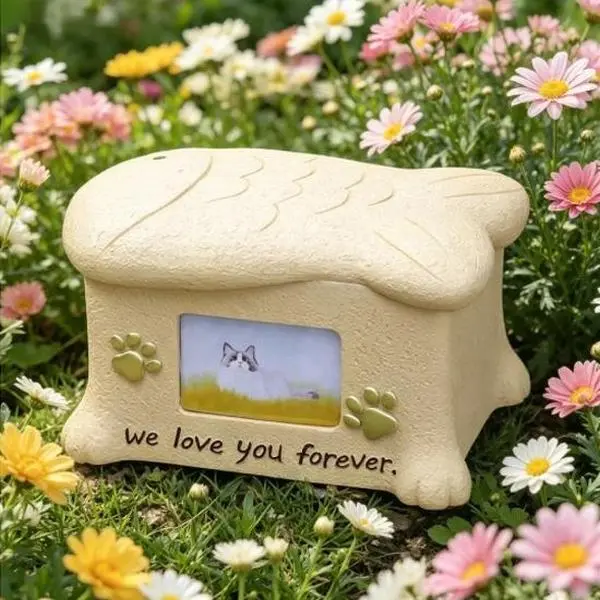 Heart Shaped Pet Memorial Urn Keepsake Box - Gift for Sweet Remembrance, Memory Storage Container for Puppies, Kittens