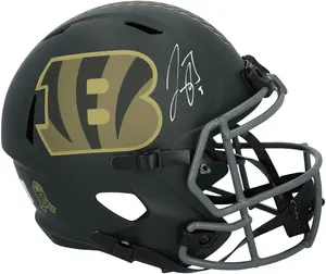 Joe Burrow Cincinnati Bengals Autographed Riddell 2025 Salute To Service Speed Replica Helmet - Fanatics Authentic Certified