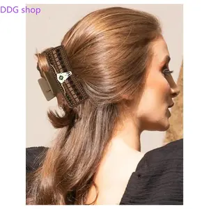 Western Cowboy Style Hair Claw Set – Vintage Pattern Claw Clips for Women & Girls, Large Strong Hold Hair Accessories for Thick Hair, Minimalist Fashion Hair Clips, Everyday & Party Headwear Set