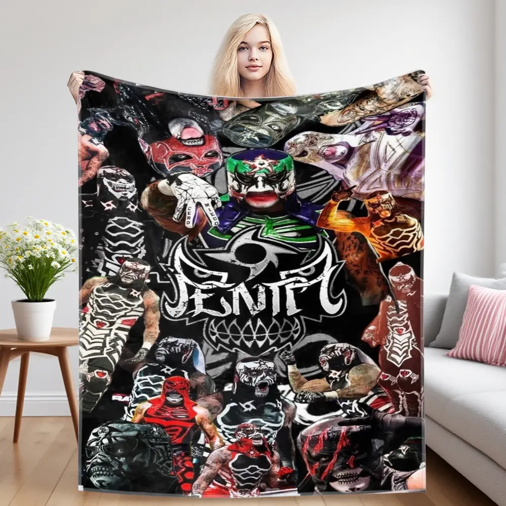 P-Penta Inspired Vintage Retro Theme Lucha Libre Champion Wrestling Mask Printed Blanket - Soft Comfy, Machine Washable Flannel Fabric Throw, Lightweight Warm Bedding for Bed & Couch, Ideal Gift for Wrestling Fans