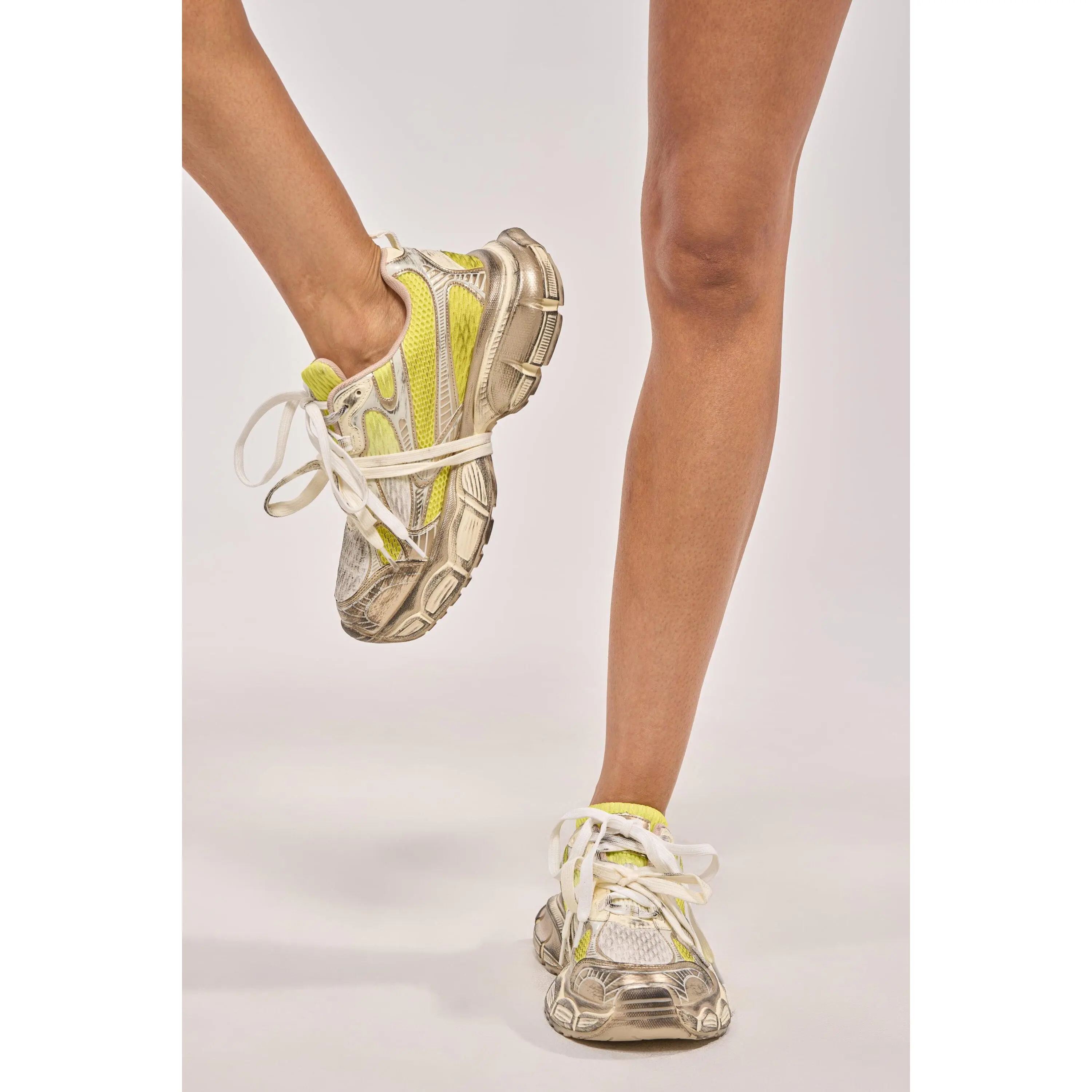AKIRA GOLD CALU CITRON YELLOW SNEAKER AKIRA GOLD CALU CITRON YELLOW SNEAKER