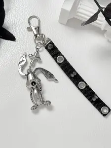 Vintage Gothic Cartoon Patch Long Ears Rabbit Bag Charm, Punk Rivet Cross Keychain, Elegant Small Gift, All Seasons Accessory