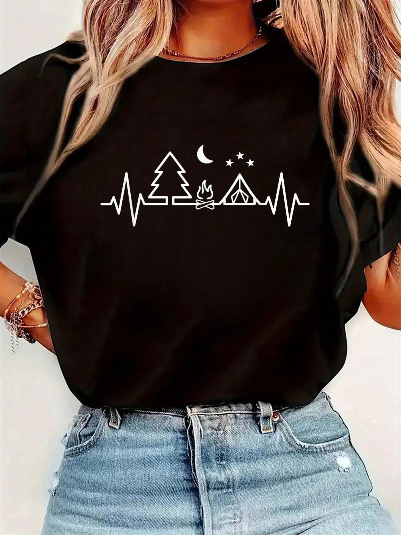 Camping Outdoor Heartbeat Wildlife Nature Camper Hiking T-Shirt Womens Round Neck Short Sleeve T-Shirt Fashion Graphic T