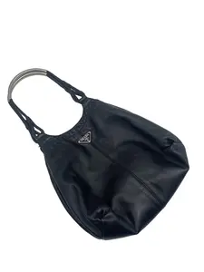 Pre-owned PRADA Metal Ring Handle Soft Leather Hobo Bag/WJ05310101/0101