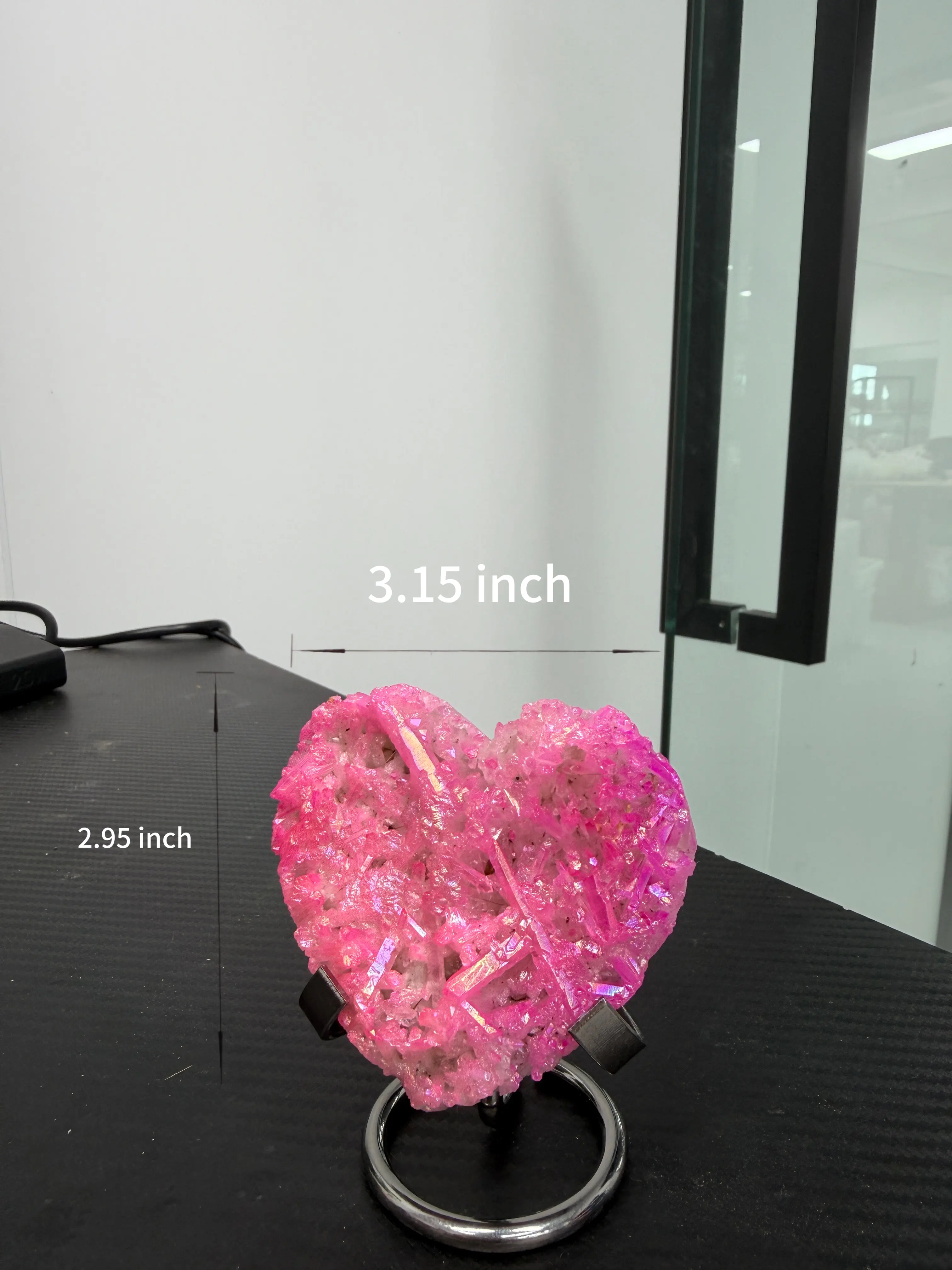 Kelsey(12097)gc.Aura pink heart crystal
