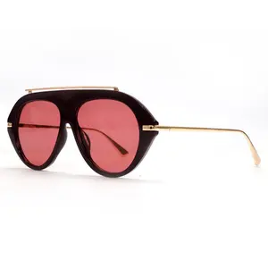 Trendy Toad Pilot Sunglasses Unisex Bold Oversized Frame Mod Shades for Street Style Lovers Bold Stylish Design Modern Eye-catching Accessory