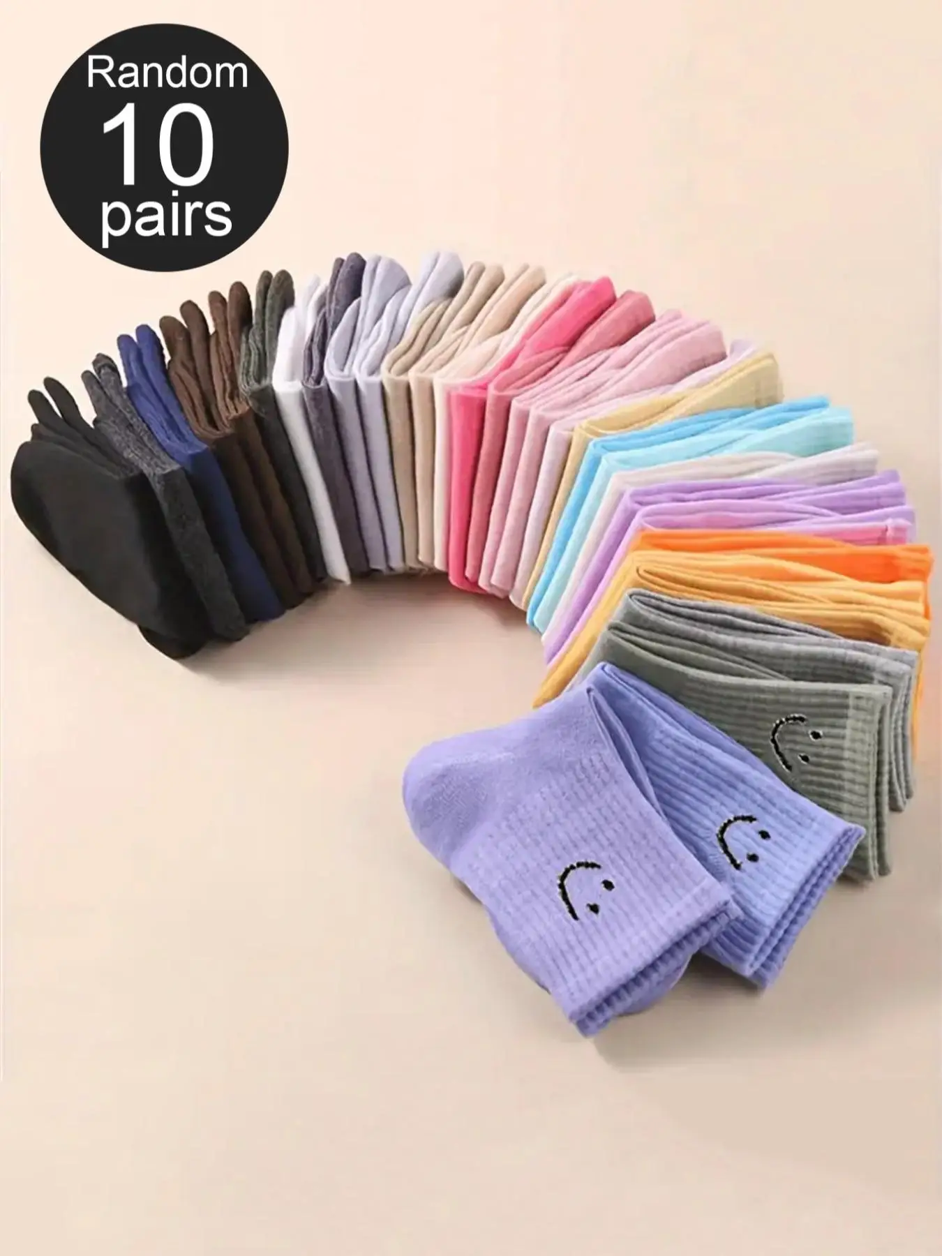 Random Women's Cartoon Face Print Crew Socks, Casual Moisture Wicking Socks, Soft Comfy Breathable Hosiery for All Seasons Daily Wear, Socks for Women