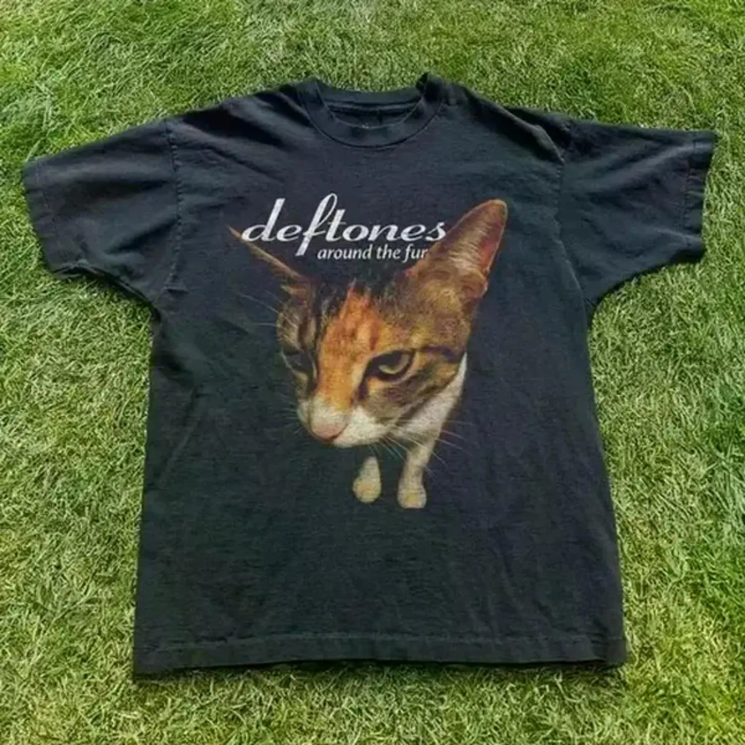 Quirky Deftones Cat Graphic Unisex Black T-Shirt