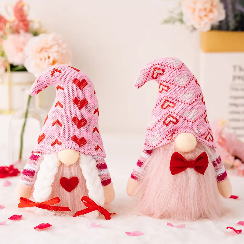Valentine's Day Heart Faceless Dwarf Gnome Forest Figure Ornament, Decor Figurine Ornaments, Mall Window Decoration, Home Decor, 1pc Valentine Gift