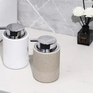 Rust-Resistant Resin Dispenser Bottle with Pump Head, Soap Container, Ideal for Liquid Soap & Lotion, Perfect Gift for High-End Restaurants & Hotels, Bathroom Accessory