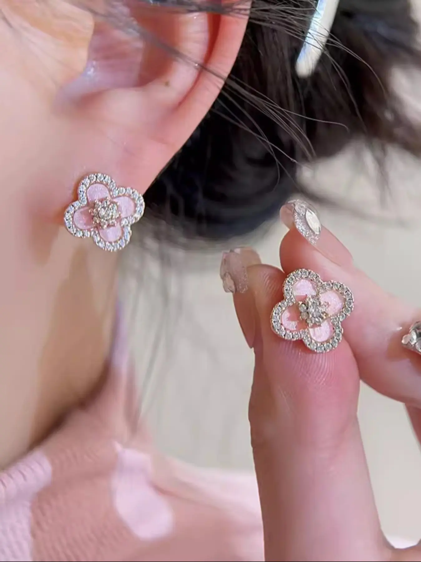 Mother's Day Gift 1 Pair of Elegant Delicate Rose Gold Pink Mother-of-Pearl Zircon Lucky Four-Leaf Clover Floral Stud Earrings Versatile Earrings Flower Stud Earrings Earring Studs Stud Earring Jewelry