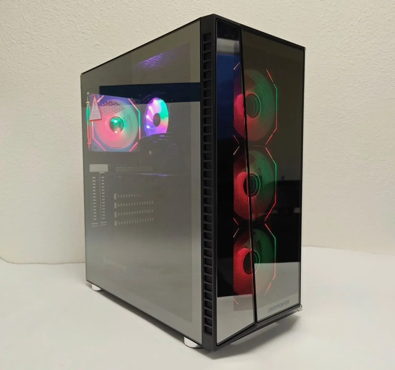 NEW AMD Ryzen 9 9950X3D GAMING PC / RTX 5090 / 6TB M.2 SSD / 128GB DDR5 RAM