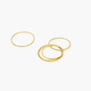 en route Thin Stacker Ring in Gold, Ultra-Sleek Waterproof & Tarnish-Free Band, A Minimalist Everyday Essential that Elevates Any Look, Perfect for Effortless Ring Stacking, Layered Sets & Casual-to-Chic Styling