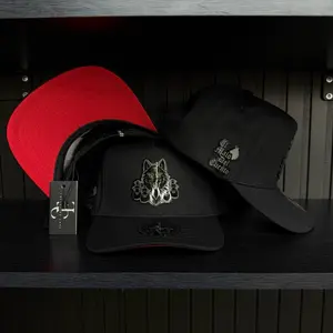 Exclusive Caps El Malo del Cuento Plate SnapBack Hat-Black/Red cotton