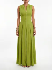 Women's Summer Casual Elegant A-line Loose Pleated Pockets Zipper Round Neck Long Minimalist Dress, Sleeveless Fitted Womenswear