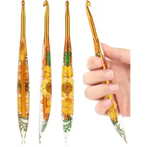 Crochet Hooks, 6mm Ergonomic Crochet Hook with Floral Plastic Grips, Stylish and Unique, Ideal for Crocheting Blankets, Dolls, Shawls, Hats, Scarves (J-6.0mm)