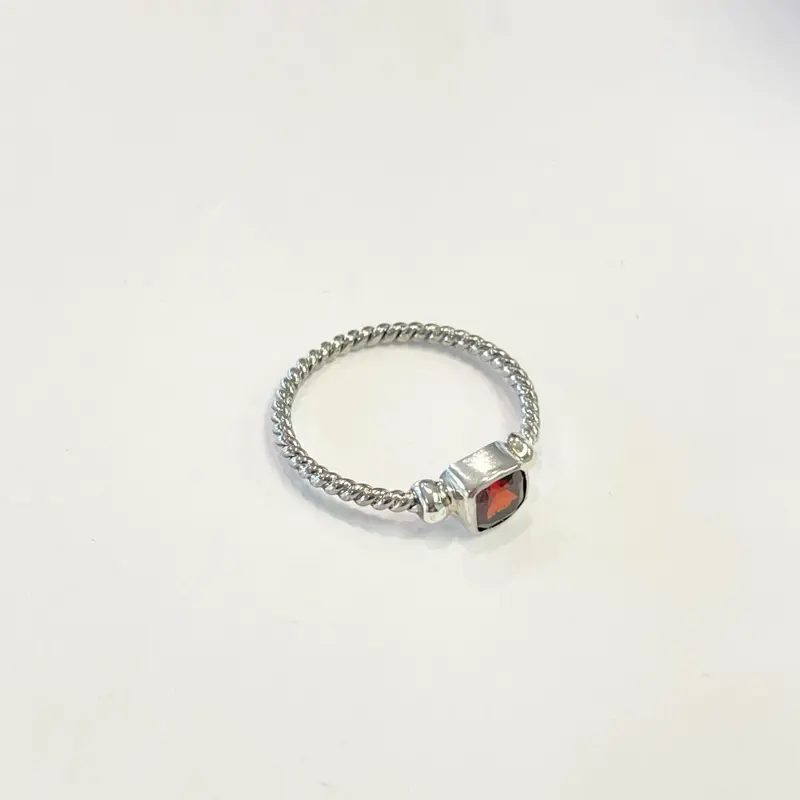 Sterling Silver 925 Red Garnet Band Ring Jewelry