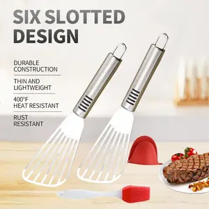 Baking and Frying Spatula Steak Frying Spatula Multifunctional Stainless Steel Frying Spatula Anti-slip Handle with Oil Brush and Silicone Gloves for Outdoor Barbecue Catering Kitchen Cooking Steak Frying Pan Utensils Blade Oven Scraper