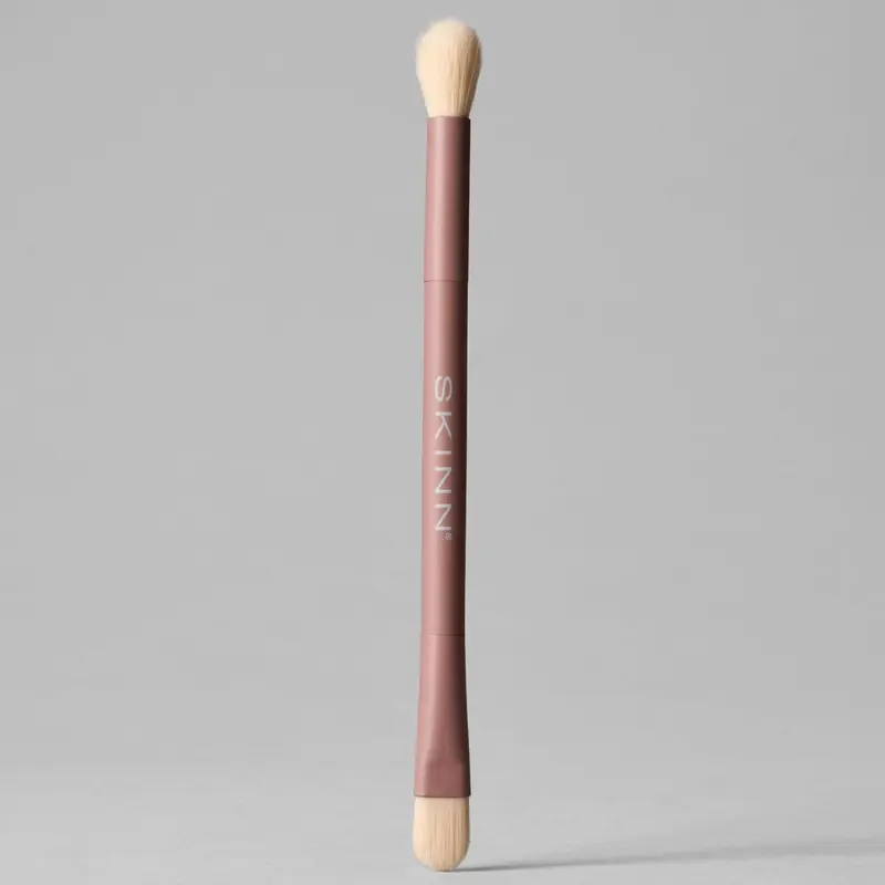 SKINN Cosmetics Dual-Ended Eyeshadow Brush for Precise & Diffused Looks with Flat & Dome-Shaped Bristles for Cut Crease & Smooth Application