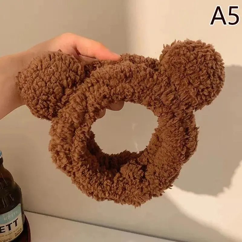 Plush Bear Ear Headband for Women - Wide, Soft, and Non-Slip Spa Hair Wrap for Makeup and Skincare Routines, No, Cute Look, Plush Fabric, Wide Band, Soft Plush, Spa Routine