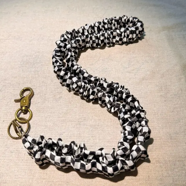 black and white alternately