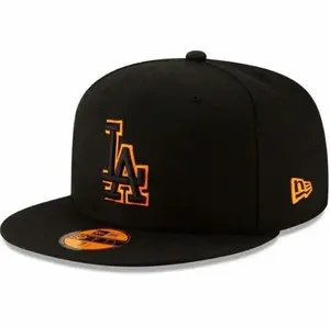 Los Angeles Dodgers New Era 9FORTY Snapback Baseball Cap – Black, flat brim, white LA logo and commemorative badge on the side, MLB streetwear accessory.