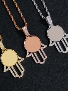 LYEECYEE Fashion Hip-Hop Jewelry Pendant Necklace, Photo Frame Pendant Necklace for Men, Hip-Hop Trendy Streetwear Accessory, the perfect gift for festivals and parties.