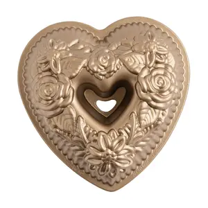 Nordic Ware Floral Heart Bouquet Pan