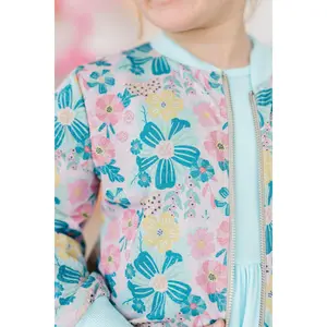 Pastel Garden Shimmer Jacket - Elegant Design with Pastel Colors and Comfortable Fit