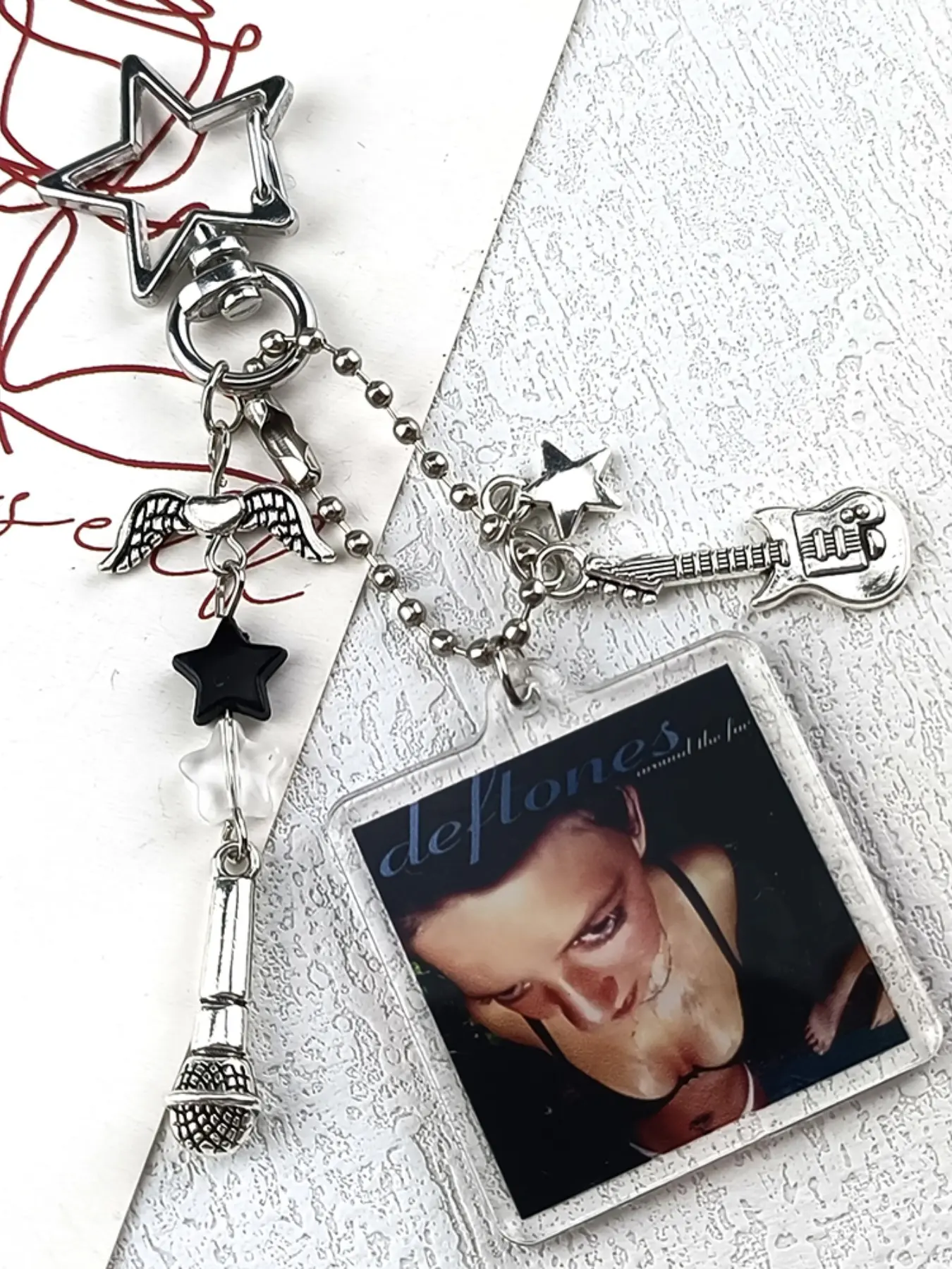 Creative Acrylic Comic Frame Keychain, Guitar Microphone Pendant, Valentine's Day Gift, Cute Chain Print, All Seasons, No Choking Hazard, Keychain Jewelry, Trendy Cute Keychain, Cool Keychains, Key Accessories
