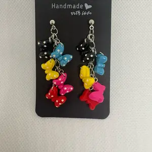 Dangle earrings