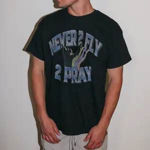 NEVER 2 FLY 2 PRAY UNISEX TEE (BLACK)