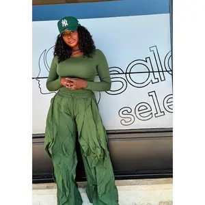 “Olive Me Cargo Crinkle Set”