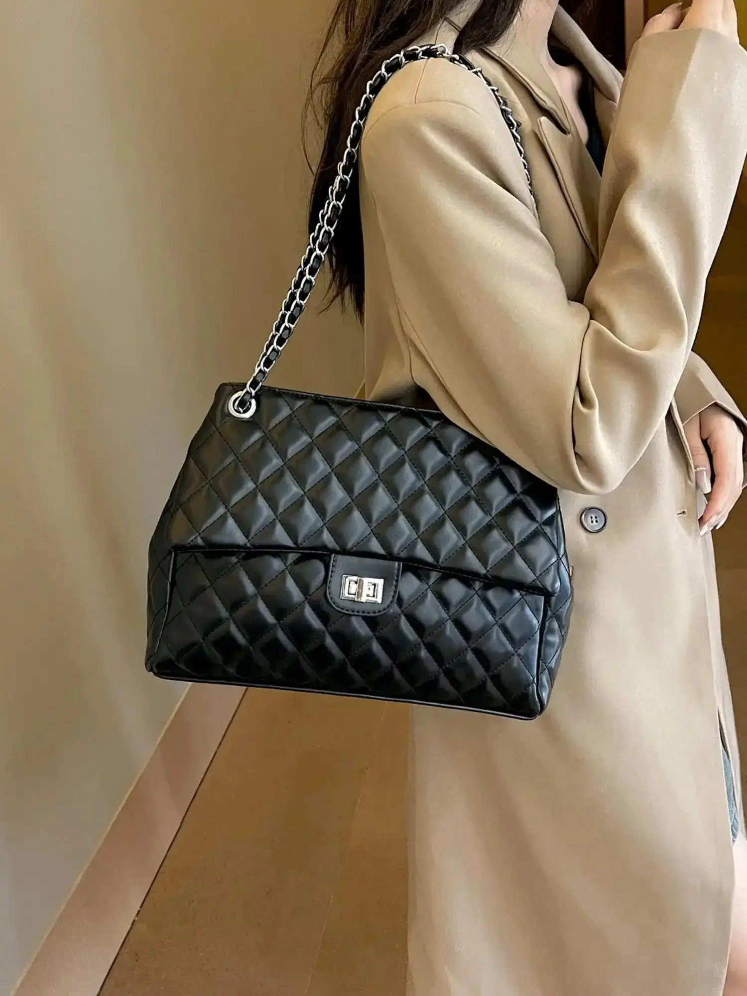 Large Capacity Underarm Bag, Autumn Winter Fashion Plaid Chain Shoulder Crossbody Bag, Elegant Commuter Bag, Perfect for Work Commute, Shopping, Halloween Gift, Handbag Shoulder Bag