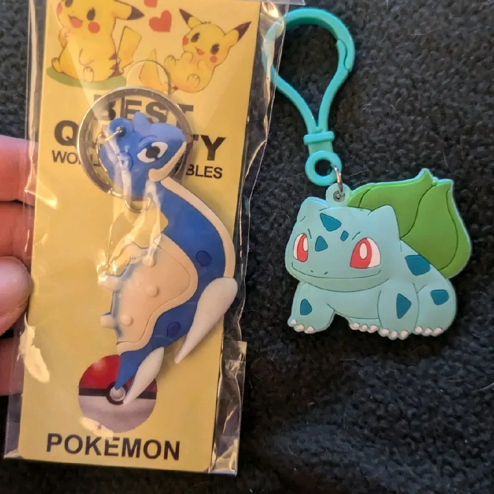 Pokemon 2 Pack Lapris & Bulbasaur Keychains - Collectible Design for Pokemon Fans