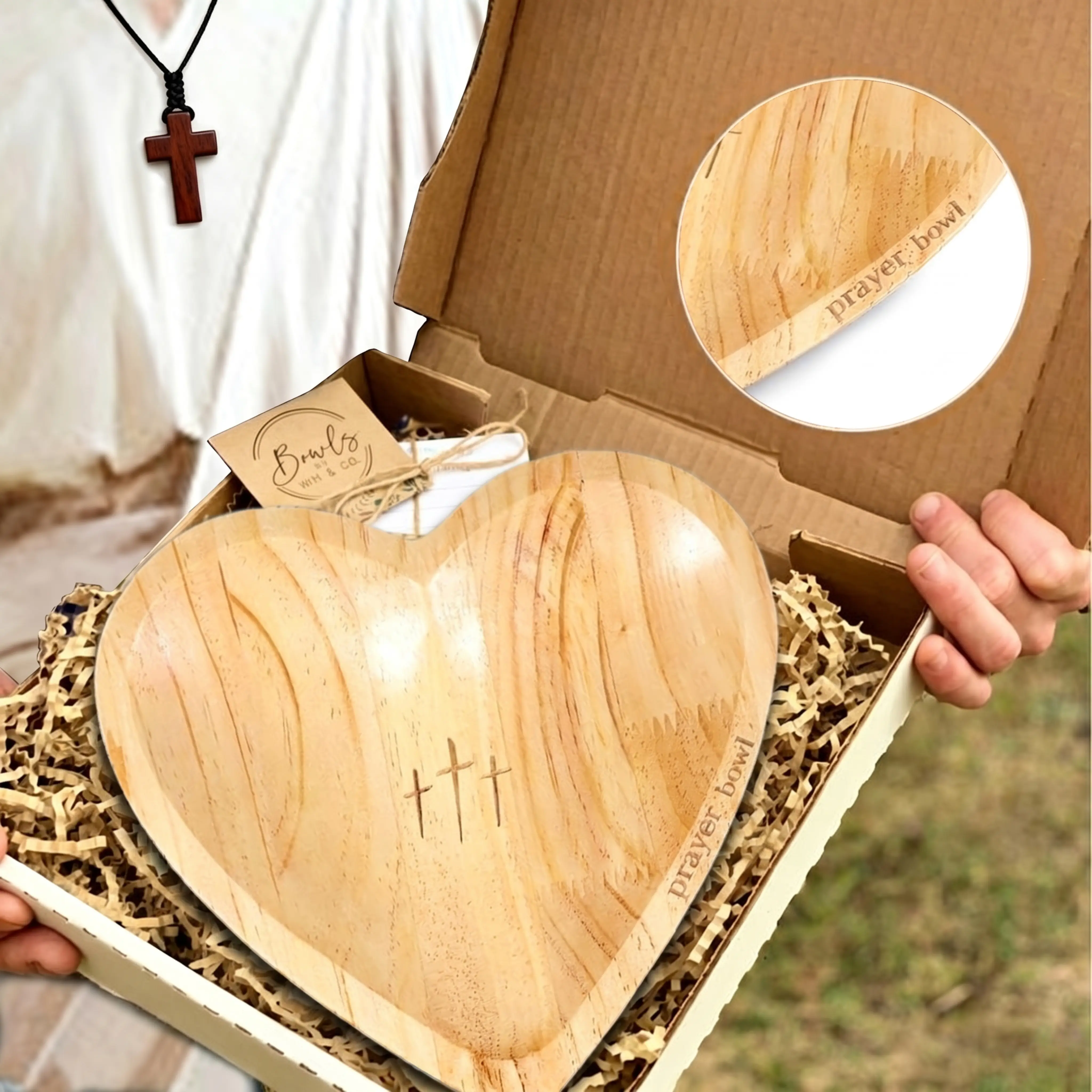 Wooden Prayer Bowl with 24 Cards, 4cm Thick & 650g Heavy Solid Wood, Heart Shaped Hand Engraved Cross, Christian Home Decor for Easter Mother's Day Baptism Gift