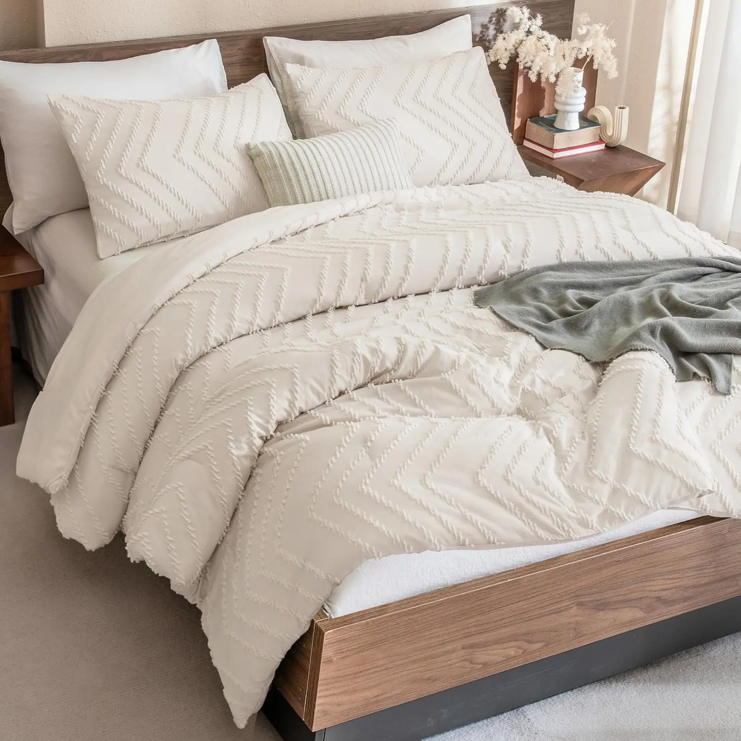 King Size Comforter Set Beige, Boho Soft Warm Tufted Neutral Bedding Comforter Sets for King Size Bed, 3 Pieces Chevron Farmhouse Cute Bohemian Textured Bedding Set