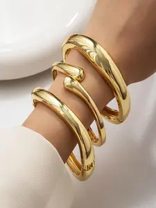 Chunky Gold Bangle Bracelets for Women, Dainty Gold Plated Big Stackable Bangles Set, Trendy Statement Cuff Bracelet Stack Fashion Jewelry Gifts