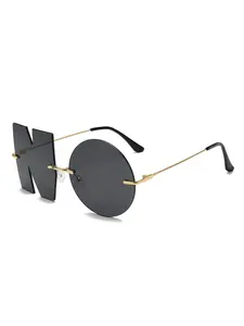 Unisex Street Trend Letter Shaped Frame Sunglasses, Trendy Y2K Sunglasses for Everyday Use, Fashion Accessories for Outdoor Activities, Modern Frames Sunglasses, Trendy Styling Sunglasses