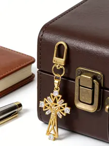 Jesus cross bag charm, adorned with sparkling zircon, religious cross keychain pendant, with lobster clasp, sparkling crystal Christian bag charm, suitable for handbags and backpacks, perfect for faith gifts and everyday styling, Bag Decoration
